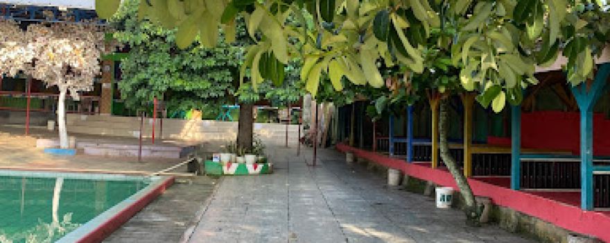 POOL WATERPALL spurs