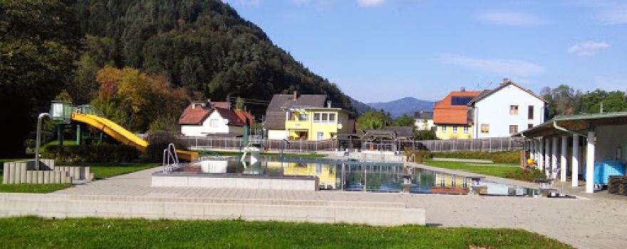 Schwimmbad Weyer