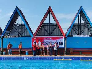 Kolam Renang Dan Water Boom STAFAN
