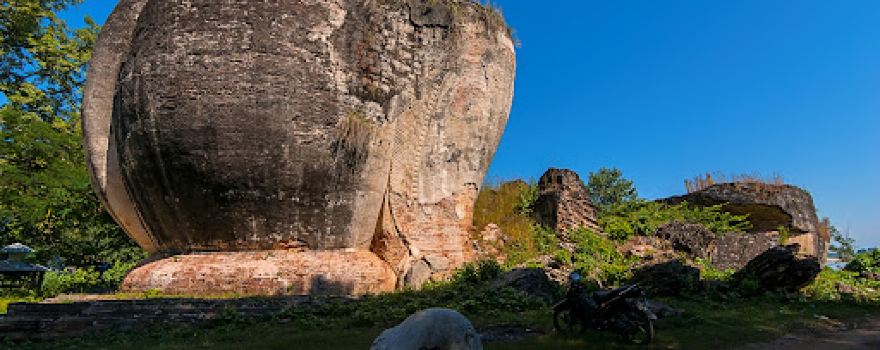 Lions Of Stone