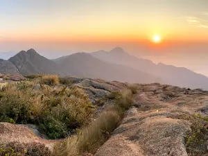 Inicio/Final Trilha Ao Pico Do Itaguaré