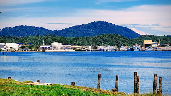 Plaza Rakyat Lumut ( Pekan Lumut, Perak )