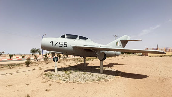 Exposition avions de chasse
