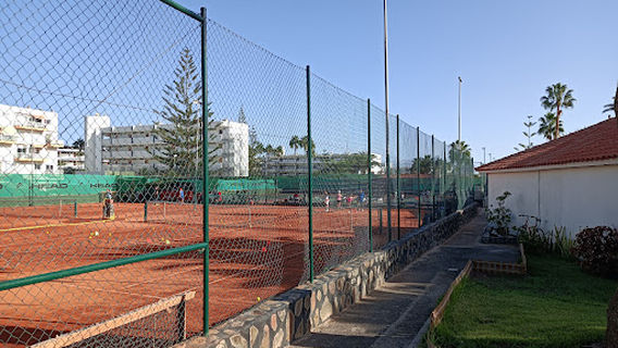 Darrod Tennis Academy