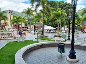 Plaza Adjuntas