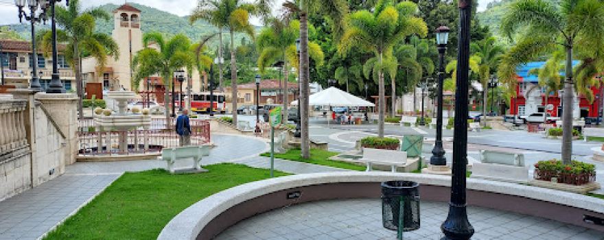 Plaza Adjuntas