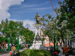 Plaza de Dolores