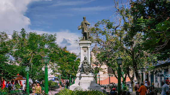 Plaza de Dolores