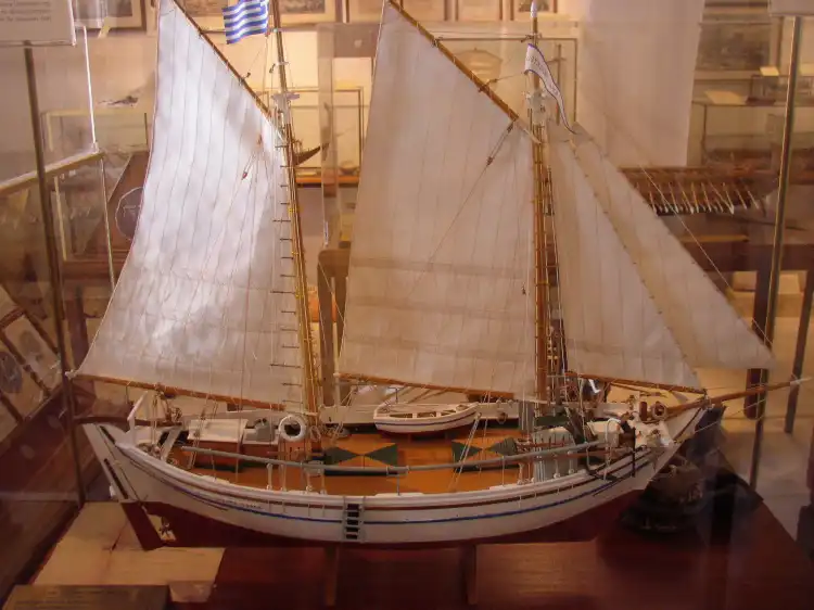 Aegean Maririme Museum 주변 호텔