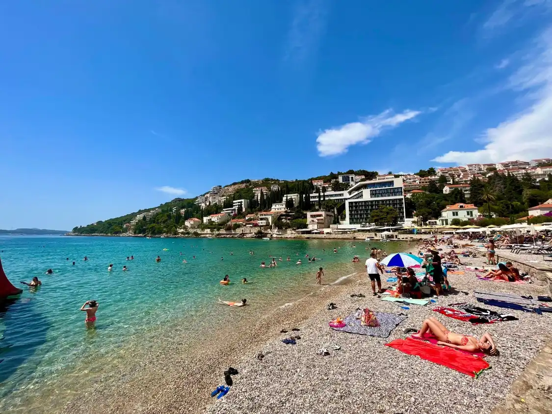 Hotels near Lapad Beach