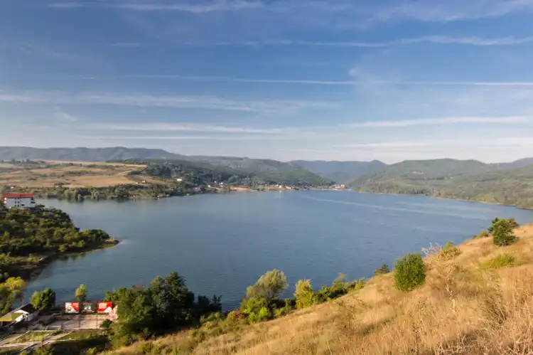 Các khách sạn gần Cincis Lake