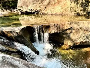 Warren Falls