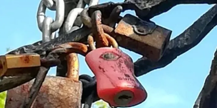 Sculpture Happiness Tree