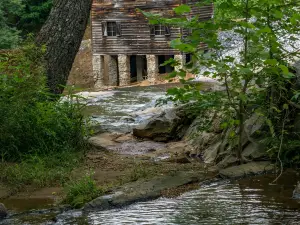 McGalliard Falls Park