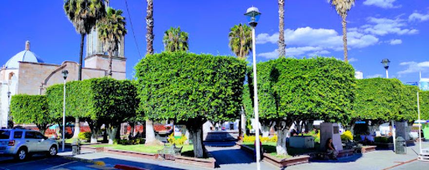 Plaza "Lázaro Cárdenas"