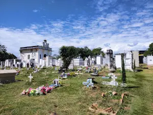 Cementerio De Chaparral
