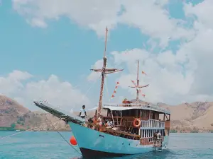 Labuanbajoamaze