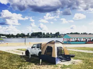 White Oaks on the Lake RV Resort