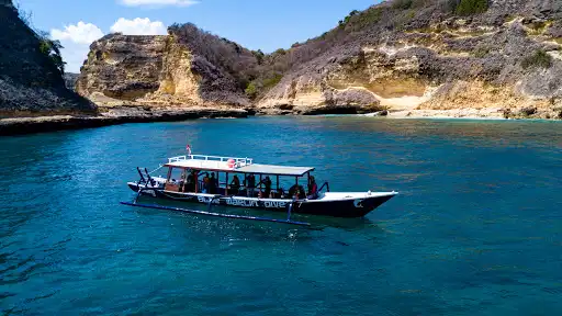 Pantai Tanjung Bloam