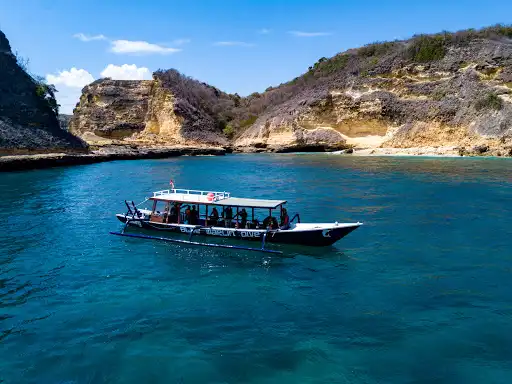 Pantai Tanjung Bloam