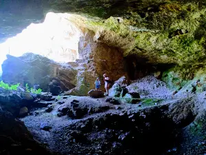 Lesnovo caves