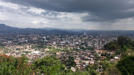 Mirador, Street Al Hatillo