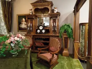 The Muse - Lake of the Woods Museum & Douglas Family Art Centre