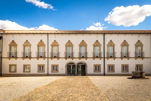 Compare 5 airports near Castelo Branco