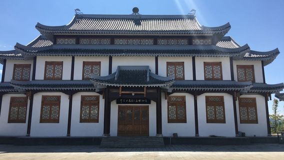 Yiliang