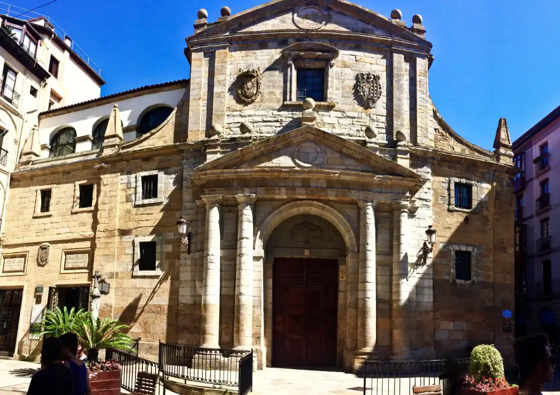 Hotels near Museo Vasco