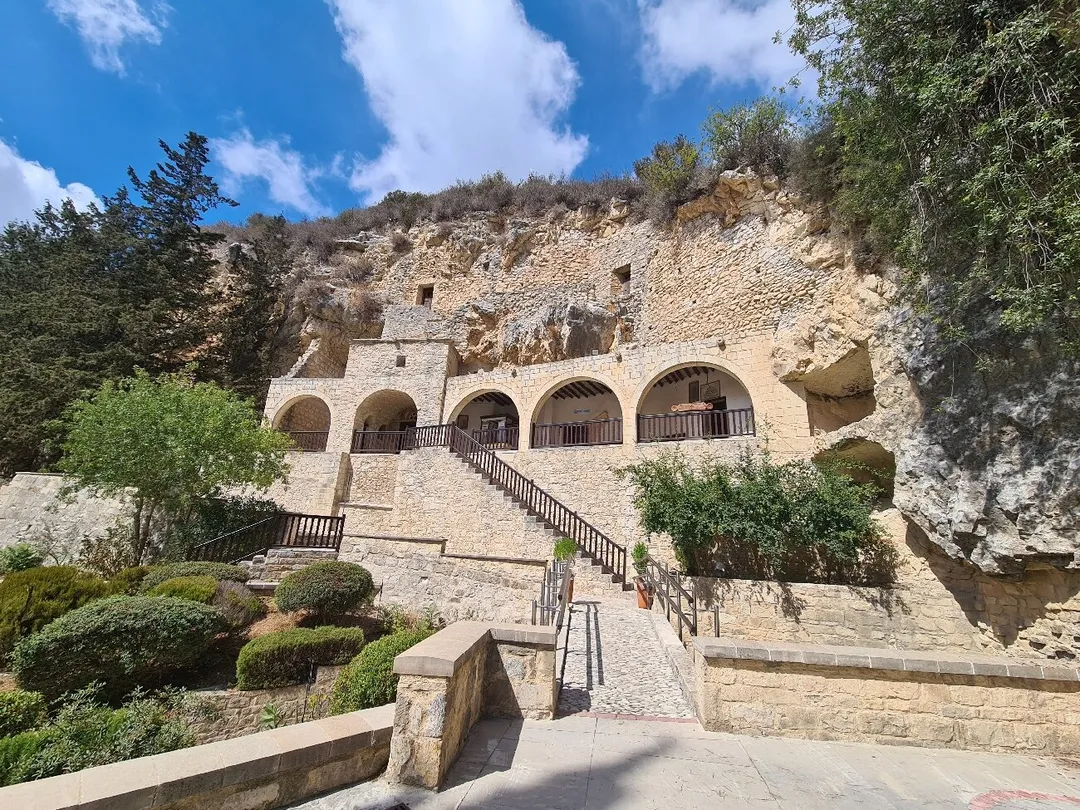 3_聖ネオフィトス修道院