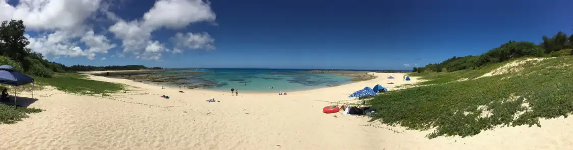 Hotels near Tomori Beach