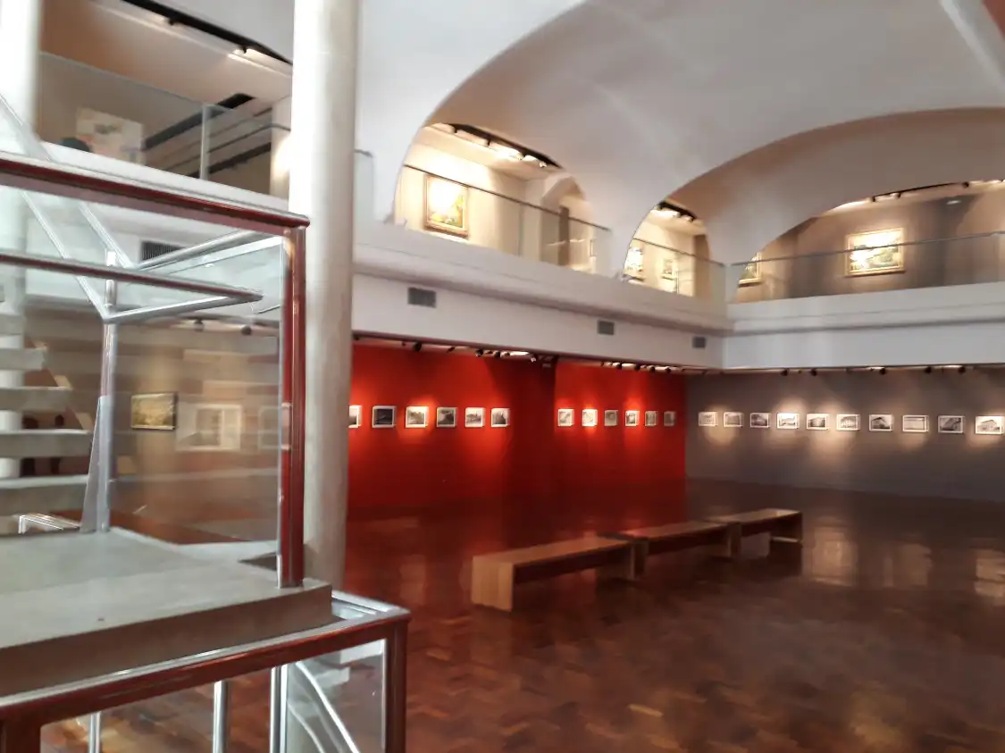 Hotel in zona Inima de Paula Museum