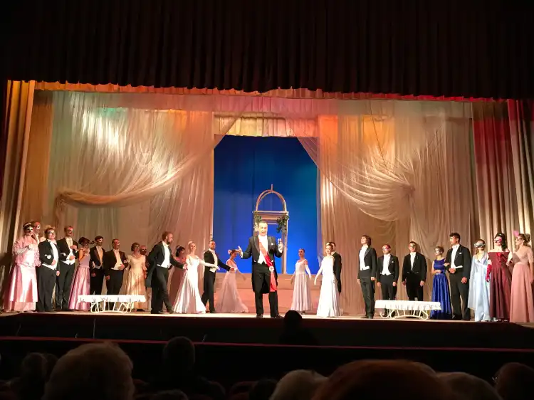 Các khách sạn gần Academic Theatre of Musical Comedy