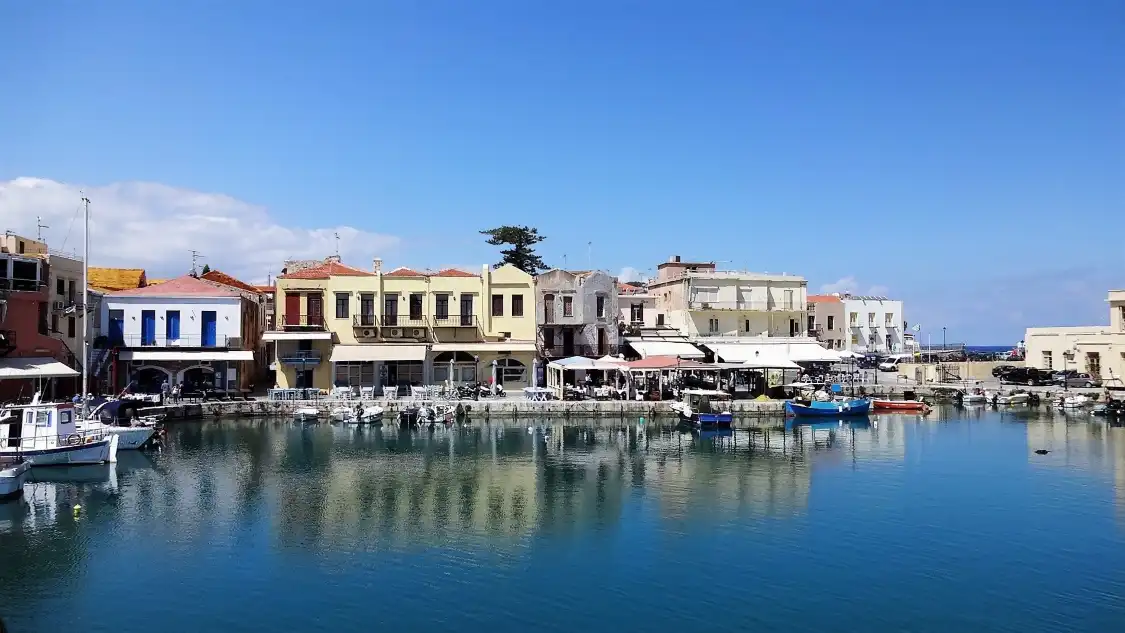 Venetian Harbour 주변 호텔