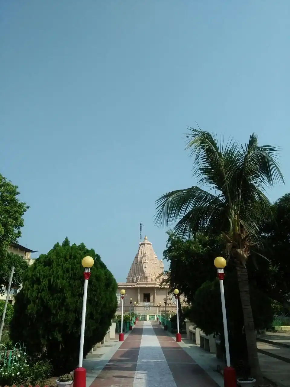 Hotels near Pawapuri