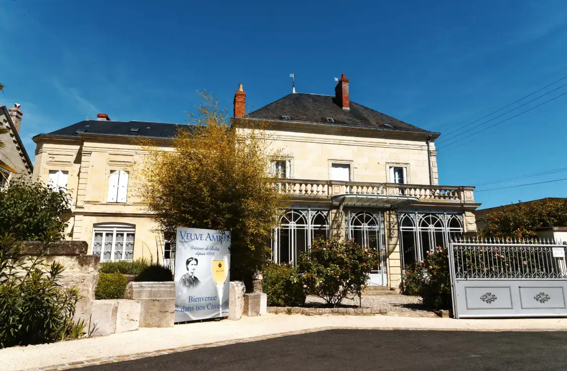 Hotels near Caves Veuve Amiot