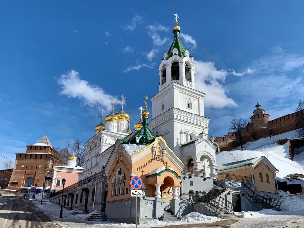 Rozhdestvenskaya St