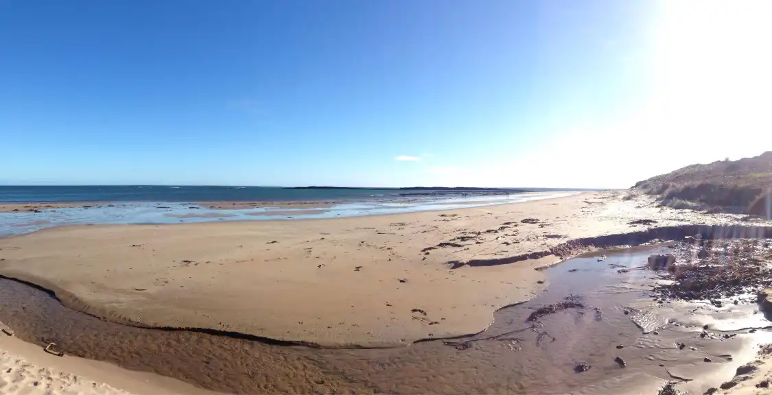 Hotels near Low Newton by the Sea Beach