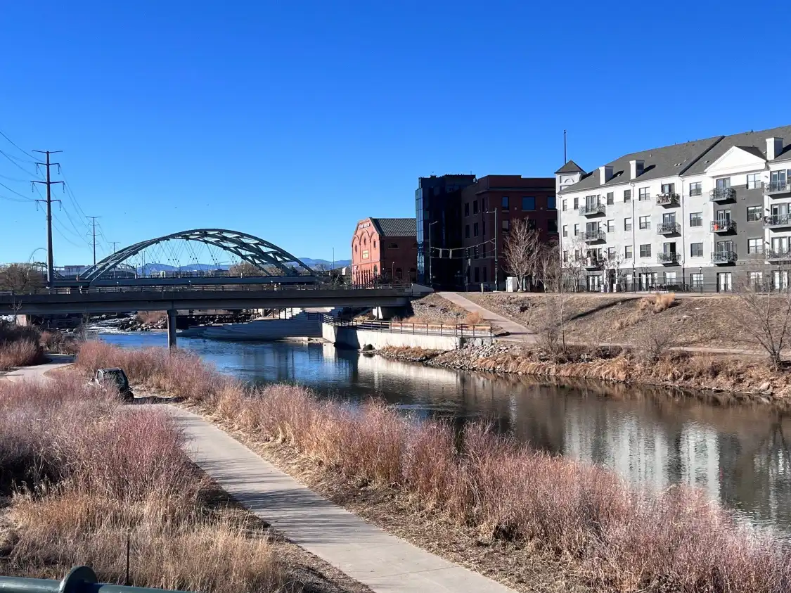 Hotels near Confluence Park