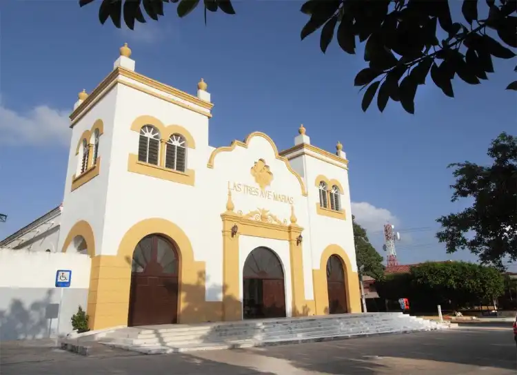 Hotels near Iglesia de las Tres Ave Marias