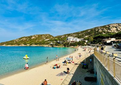 Spiaggia libera Baja Sardinia