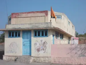 Sarsenapati Veer Santaji Ghorpade Samadhi