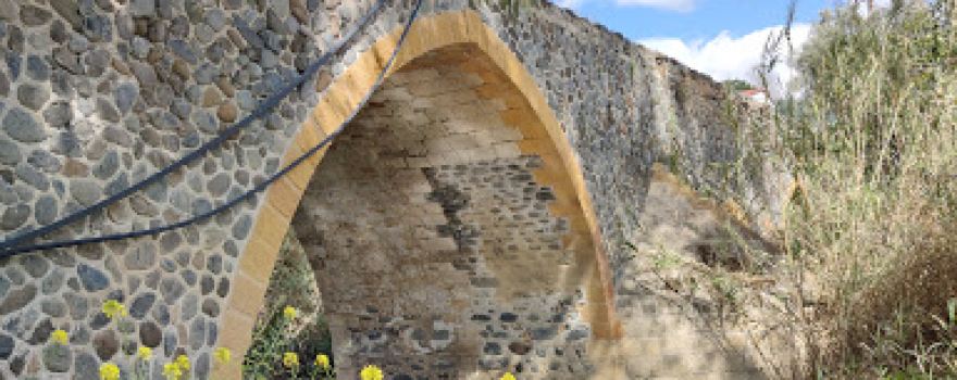 Flasou Old Bridge - River Klarios