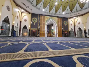 Masjid Agung Al Anwar