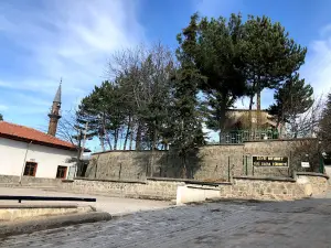 Piri Baba Türbesi