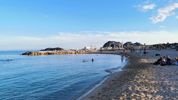 Plage Capucins