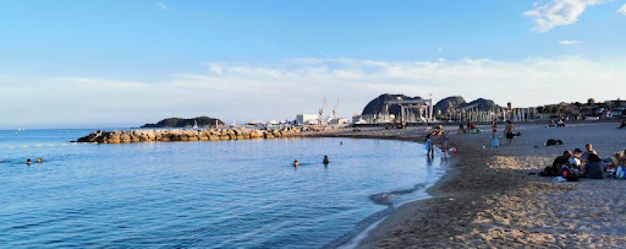 Plage Capucins