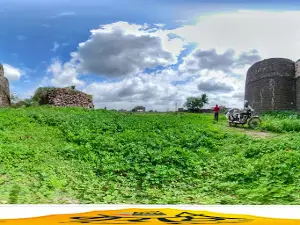 Dhotri Fort