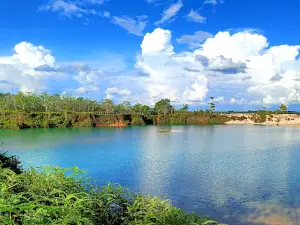 Danau Simpi